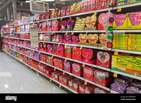 stores with discount valentine's candy
